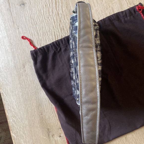 Coach Gold/Black mini shoulder Bag EUC - Picture 6 of 11